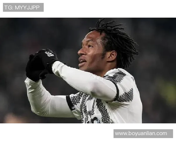 足球明星高清图文全景展示汇总尽览全球顶尖球员风采与精彩瞬间